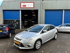 Ford Focus - 1.0 EcoBoost Edition Plus recent distributie riem is vervangen