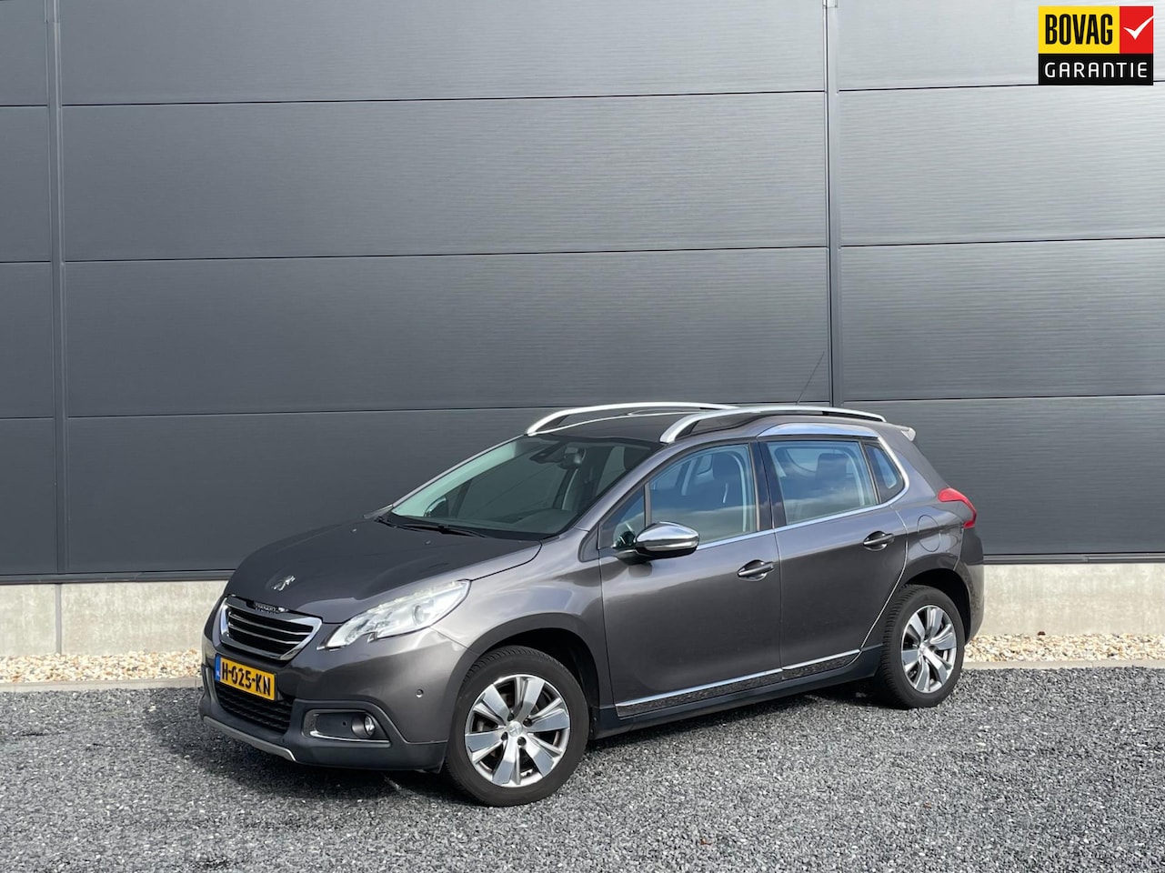 Peugeot 2008 - 1.2 PureTech Allure Clima | Navi | Parkeersensoren - AutoWereld.nl