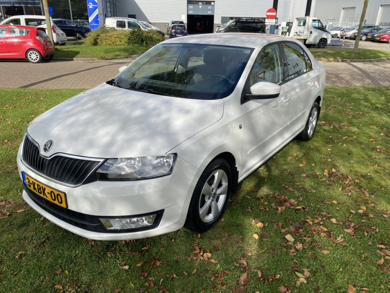 Skoda Rapid - 1.2 TSI Grt Elegance 98 DKM NW APK BJ 2013 !!!! - AutoWereld.nl