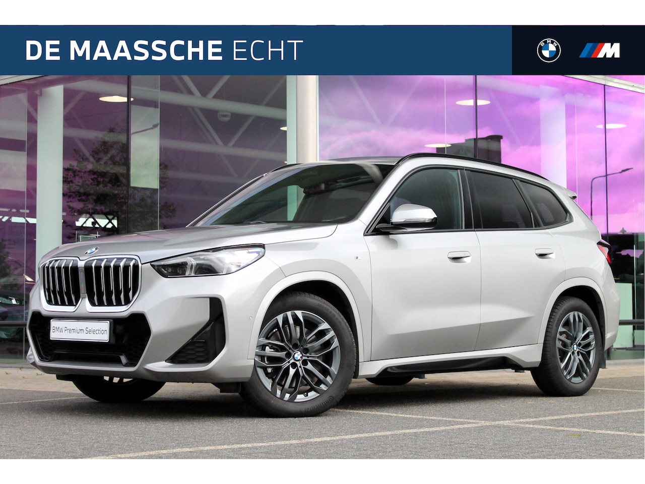 BMW X1 - xDrive23i High Excutive M Sport Automaat / Panoramadak / Sportstoelen / Stoelverwarming / - AutoWereld.nl