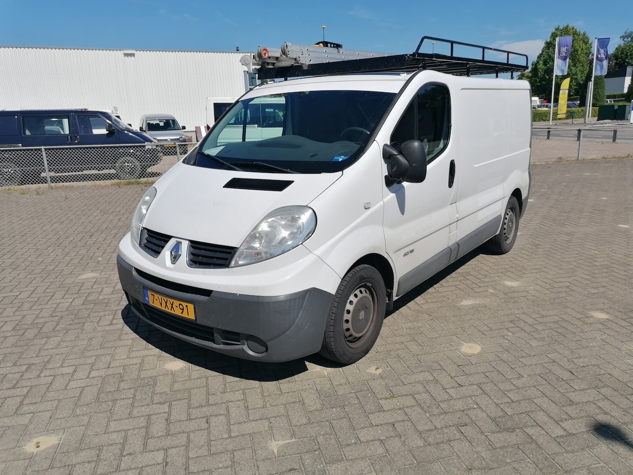 Renault Trafic - 2.0 dCi T29 L1H1 Eco - AutoWereld.nl