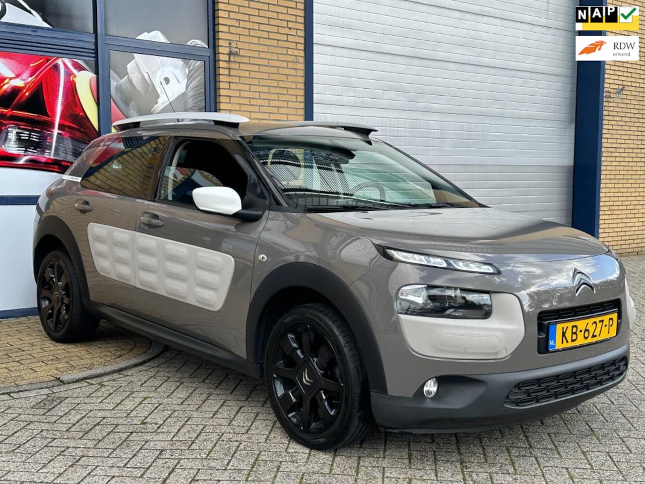 Citroën C4 Cactus - 1.2 PureTech Business Plus 1.2 PureTech Business Plus, Zeer mooi, Apk, Navigatie, Climat, Stoelverwarming, Camera, Ve - AutoWereld.nl