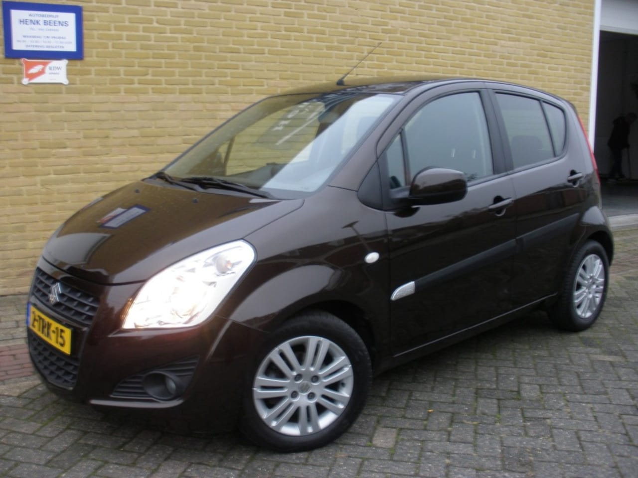 Suzuki Splash - 1.0i Exclusieve Airco/Navigatie/Lm-velgen/Trekhaak (Org.NL!) - AutoWereld.nl