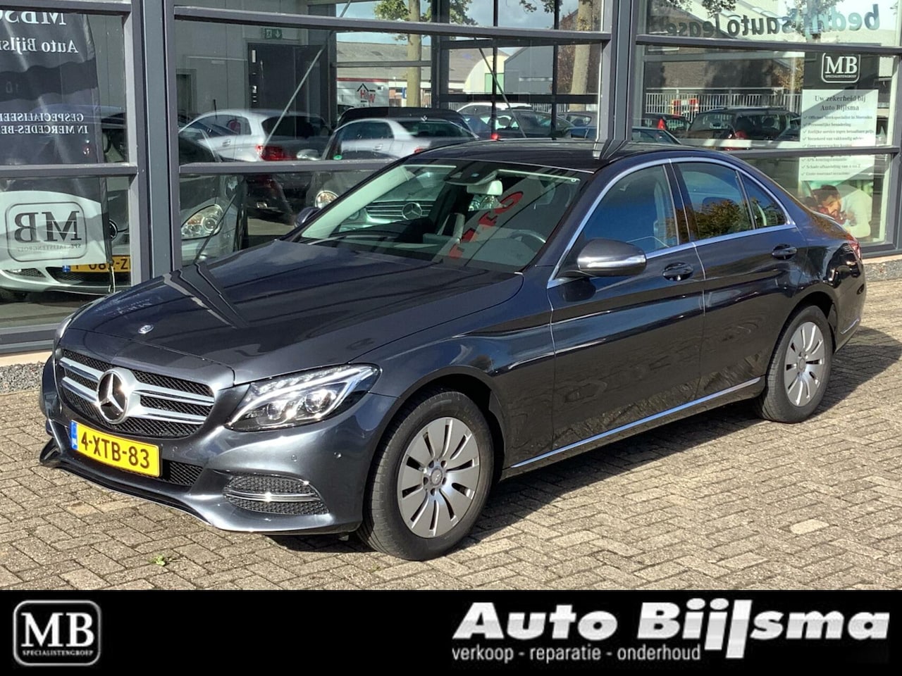 Mercedes-Benz C-klasse - 180 180, navi, cruise, led verlichting, trekhaak, nette auto - AutoWereld.nl