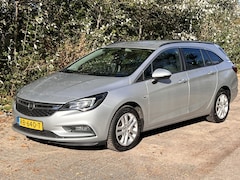 Opel Astra Sports Tourer - 1.4 Business+