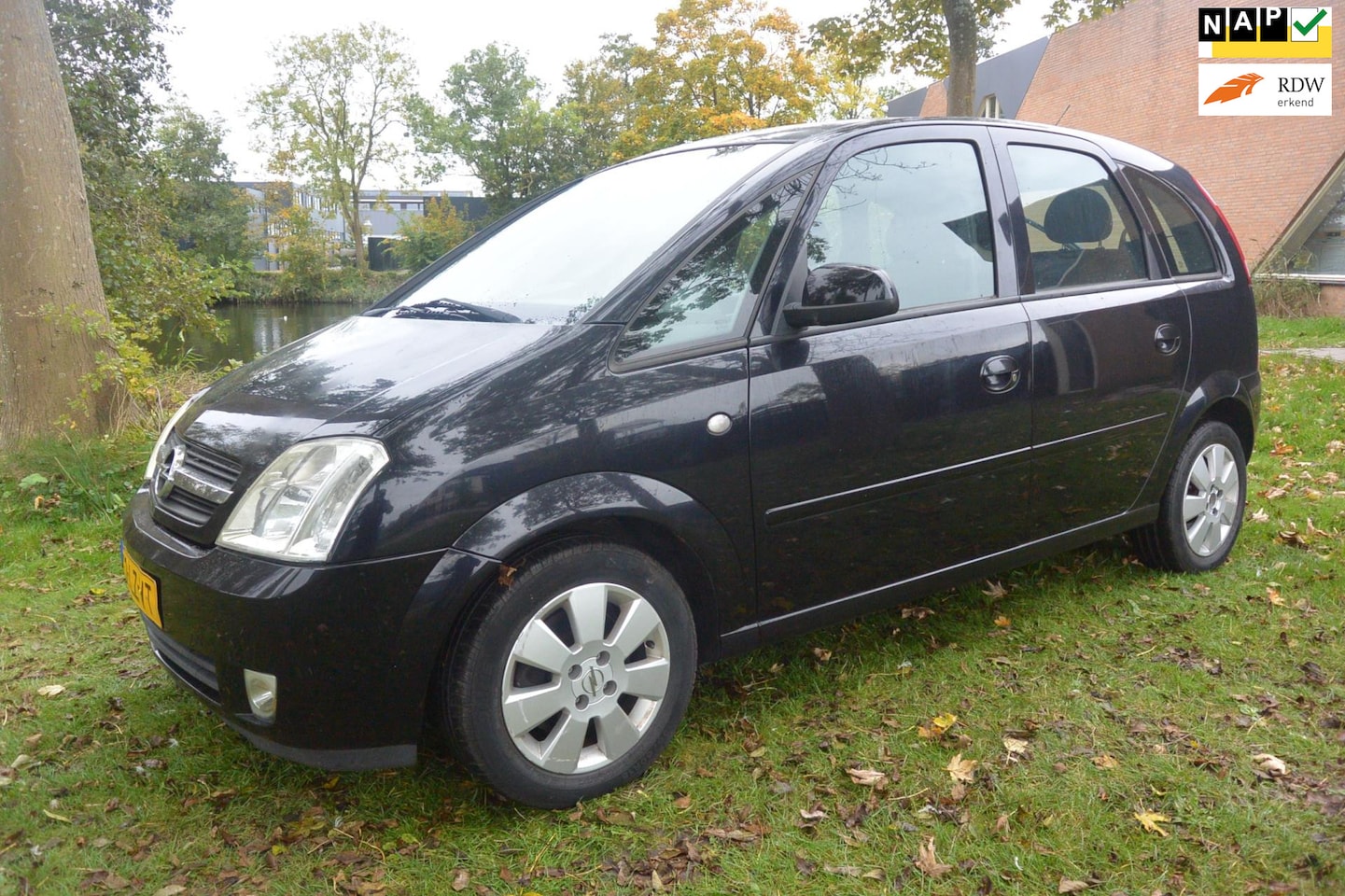 Opel Meriva - 1.6-16V Cosmo*airco*cruise*1ste eigenaar - AutoWereld.nl