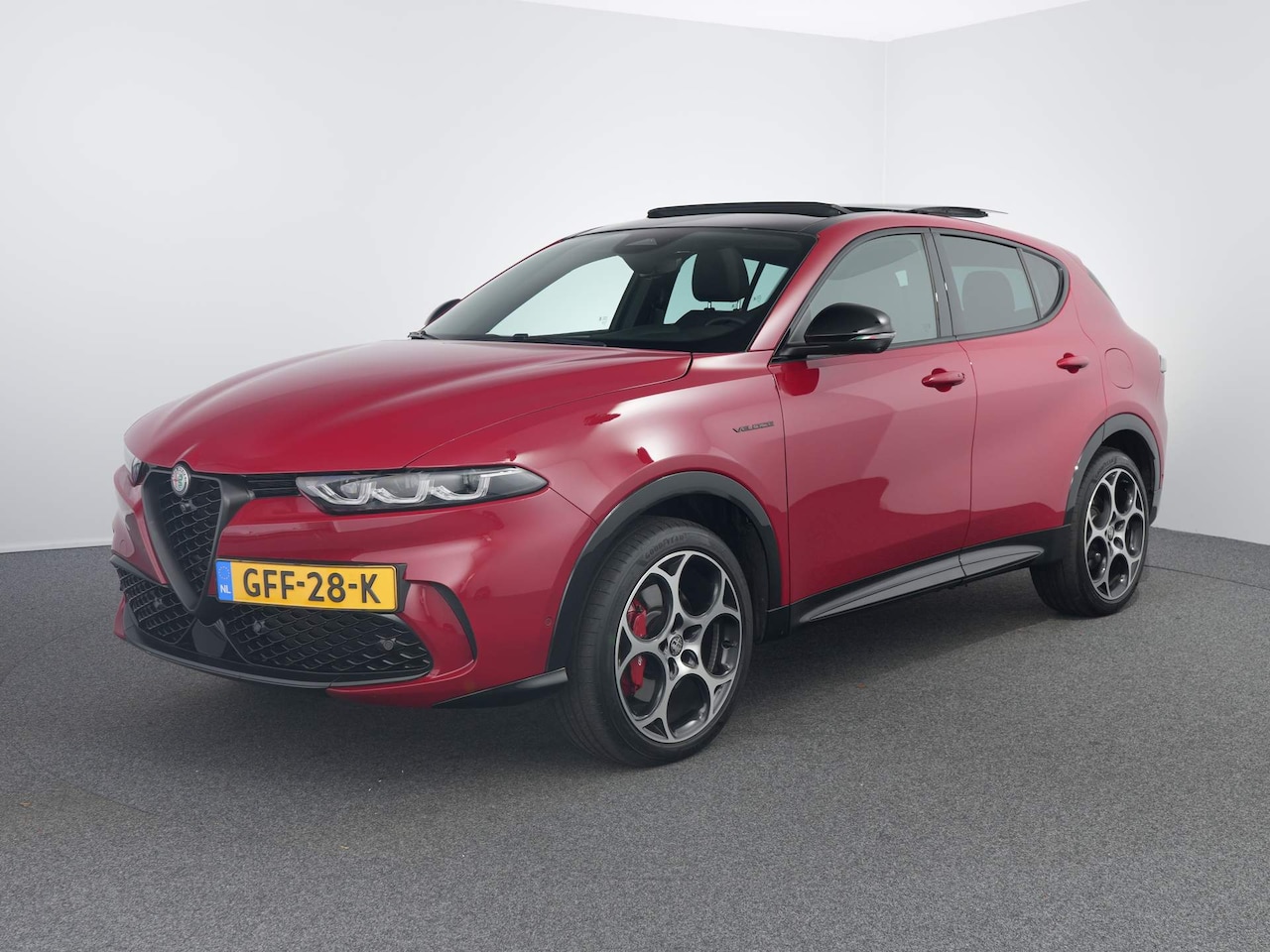 Alfa Romeo Tonale - 1.3T PHEV Veloce | Automaat | Navi | Adaptieve cruise | Clima | 360* camera | Leder | Elek - AutoWereld.nl