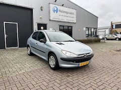 Peugeot 206 - 1.4 XR