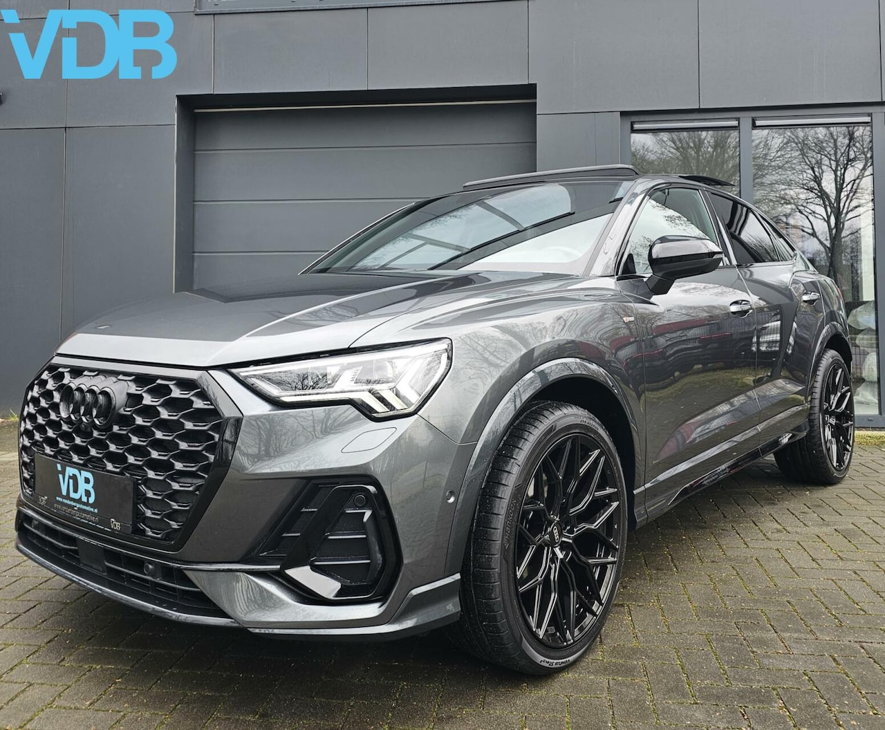 Audi Q3 Sportback - 35 TFSI S-Line BLACK EDITION FULL OPTIONS! - AutoWereld.nl