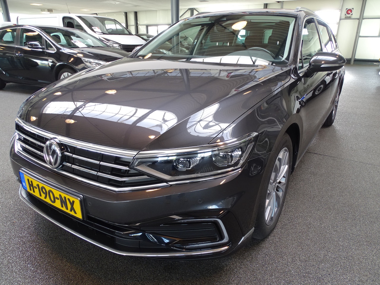 Volkswagen Passat Variant - 1.4 TSI PHEV GTE Business Pano, Virtual cockpit, Headup disp, Adapt. cruise,  el. a-klep, - AutoWereld.nl