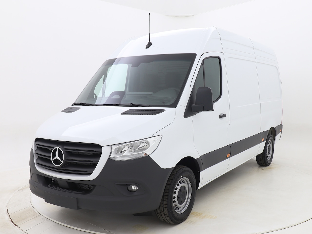 Mercedes-Benz Sprinter - 315 CDI L2H2 RWD PRO Nieuw 2024 | 3500KG Trekgewicht | Navigatie - AutoWereld.nl