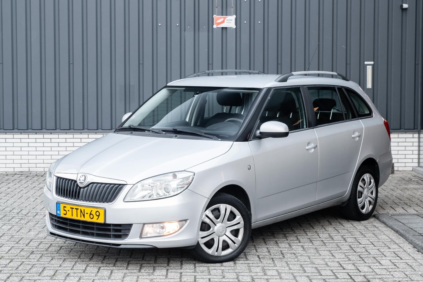 Skoda Fabia Combi - 1.2 TSI Sprint*Automaat*Airco* - AutoWereld.nl