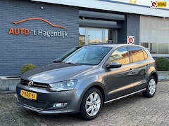 Volkswagen Polo - 1.2 TSI Highline trekhaak nwe ketting clima NAP NL-auto