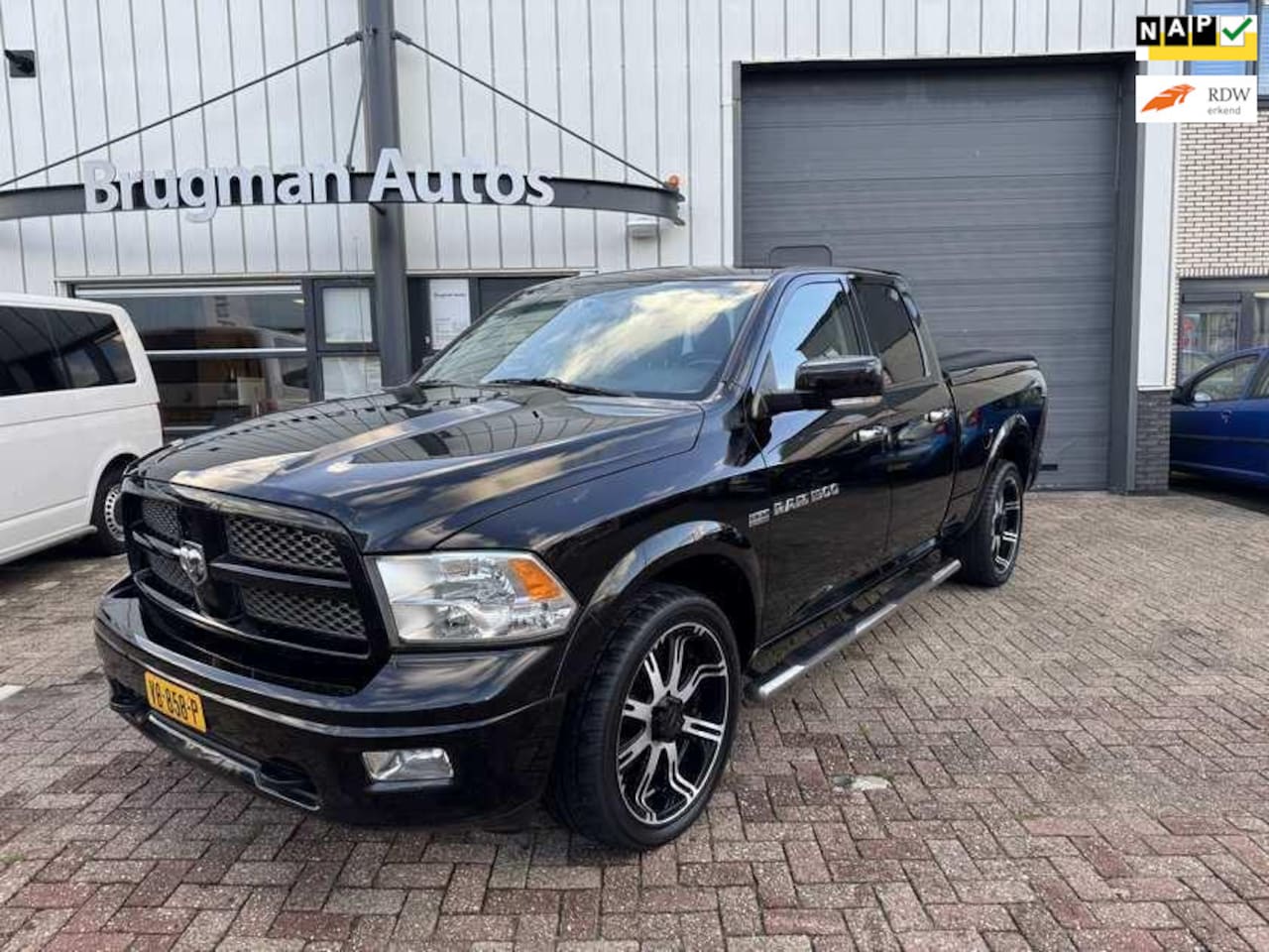 Dodge Ram 1500 - 5.7 V8 4x4 Quad Cab 6'4 5.7 V8 4x4 Quad Cab 6'4 - AutoWereld.nl