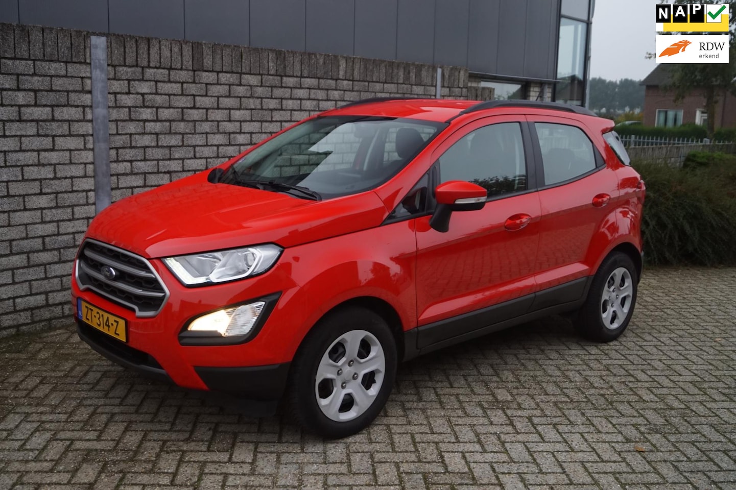 Ford EcoSport - 1.0 EcoBoost Trend Ultimate Navi Airco Apple Carplay Cruise Elektrische Ramen en Spiegels - AutoWereld.nl