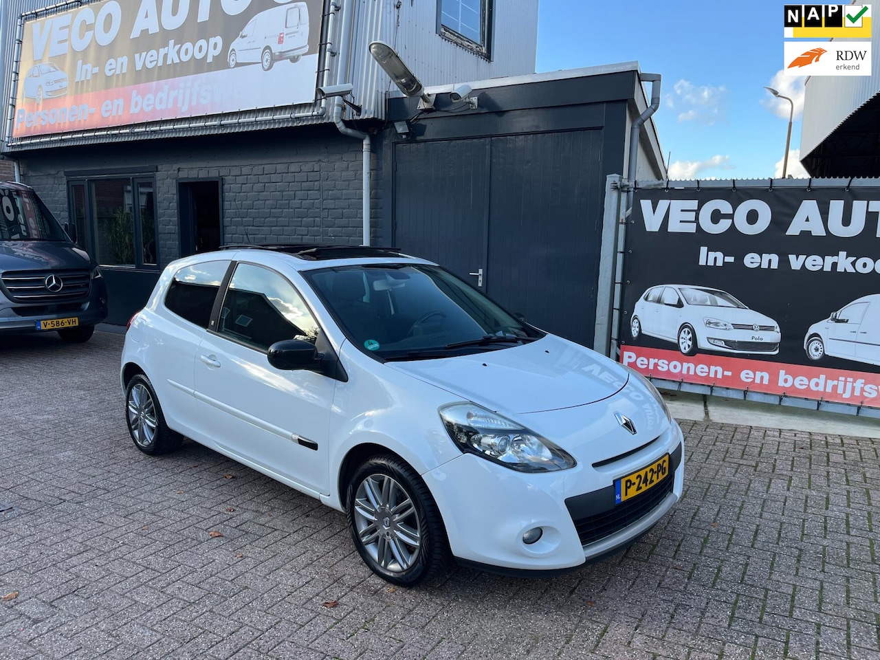 Renault Clio - 1.2 Authentique 20TH edition panorama leder dashboard airco nette auto - AutoWereld.nl