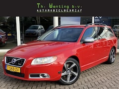 Volvo V70 - 2.5T Summum | Stoelverwarming voor + achter | parkeersensoren achter | Lederen interieur |