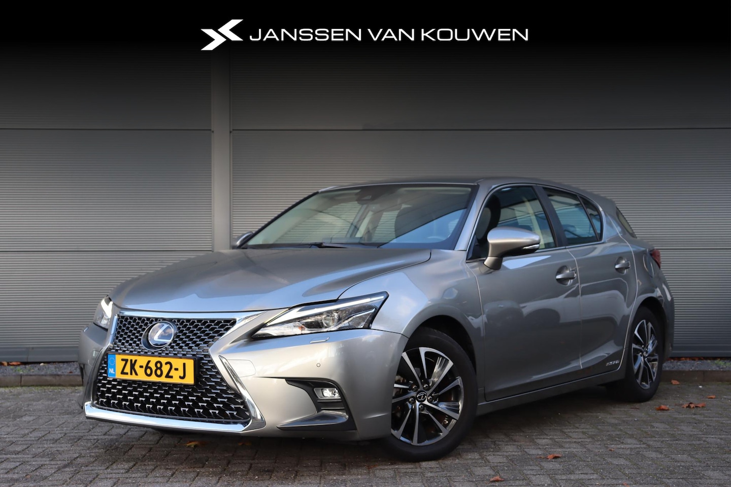 Lexus CT 200h - Edition 30 / Leder / Stoelverwarming / Navi / LED Koplampen / - AutoWereld.nl