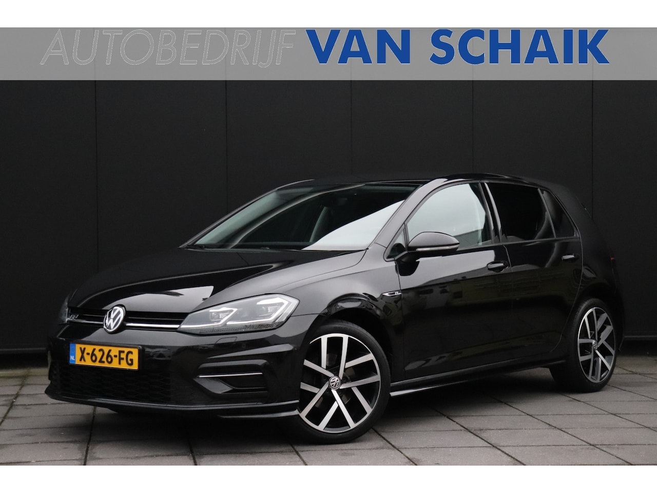 Volkswagen Golf - 1.5 TSI Highline Business R | DSG | STOELVERW. | PDC | NAVI | CRUISE | - AutoWereld.nl