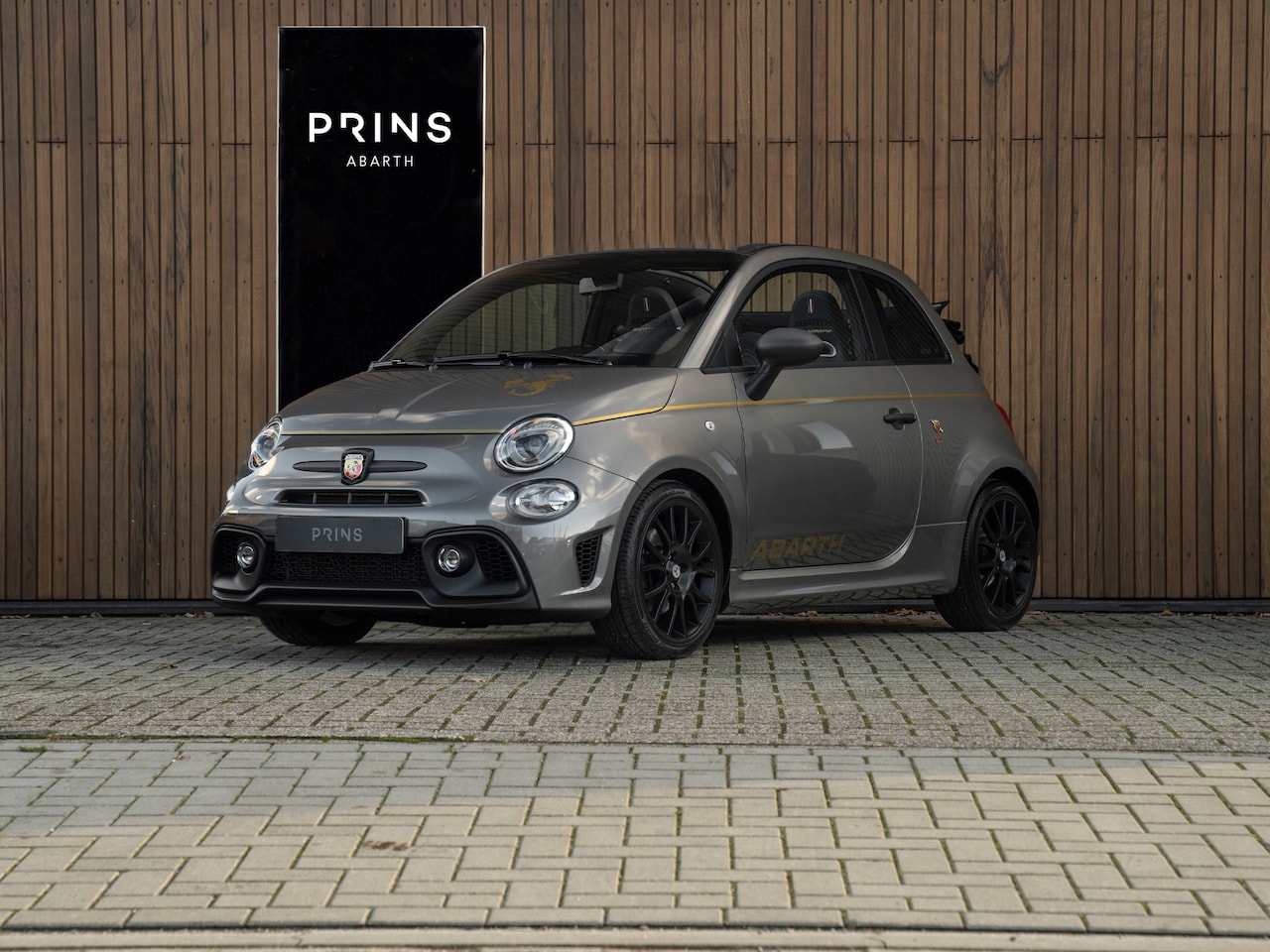 Abarth 595 - C ScorpioneOro | Monza | Beats audio | CarPlay - AutoWereld.nl