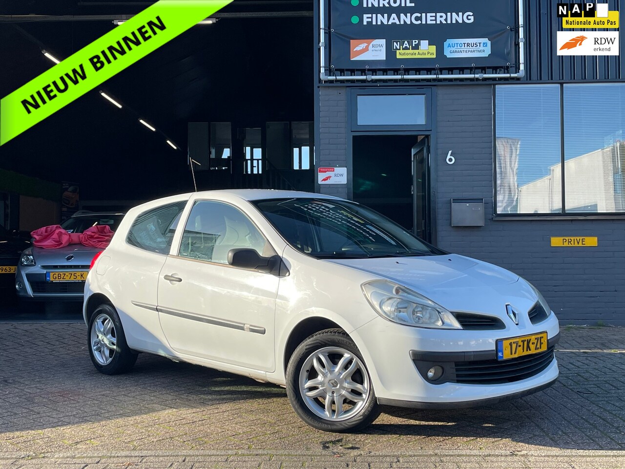 Renault Clio - 1.2-16V Expression|Airco|Elek. Ramen|NAP|APK - AutoWereld.nl