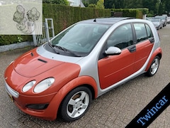 Smart Forfour - 1.3 5-DRS PASSION AIRCO PANO S/K DAK LMV NAP ZUINIG