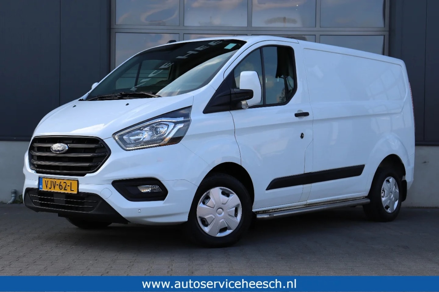 Ford Transit Custom - 2.0 TDCi L1H1 l Airco l Cruise Control l PDC - AutoWereld.nl