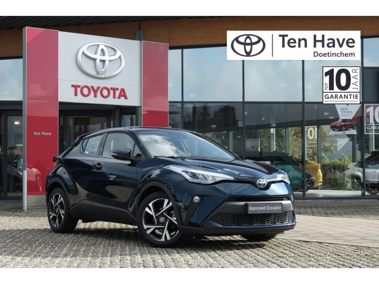 Toyota C-HR - 1.8 Hybrid 122PK Dynamic Automaat | Apple CarPlay / Android Auto - AutoWereld.nl