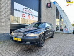 Volvo V70 - 2.4 T AWD Gtr. C.L. 200PK