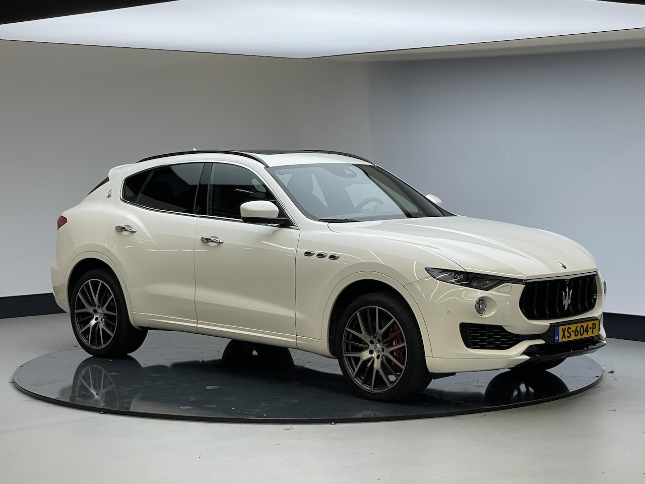 Maserati Levante - 3.0 V6 S AWD GranSport 3.0 V6 S AWD GranSport - AutoWereld.nl