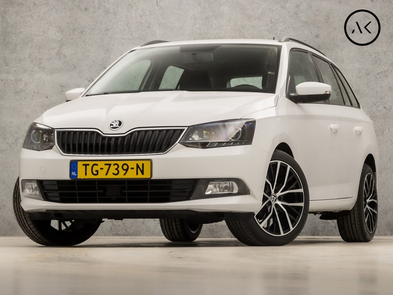 Skoda Fabia Combi - 1.0 TSI Sportline (NAVIGATIE, CRUISE, XENON, ARMSTEUN, LM VELGEN, SPORTSTOELEN, BLUETOOTH, - AutoWereld.nl