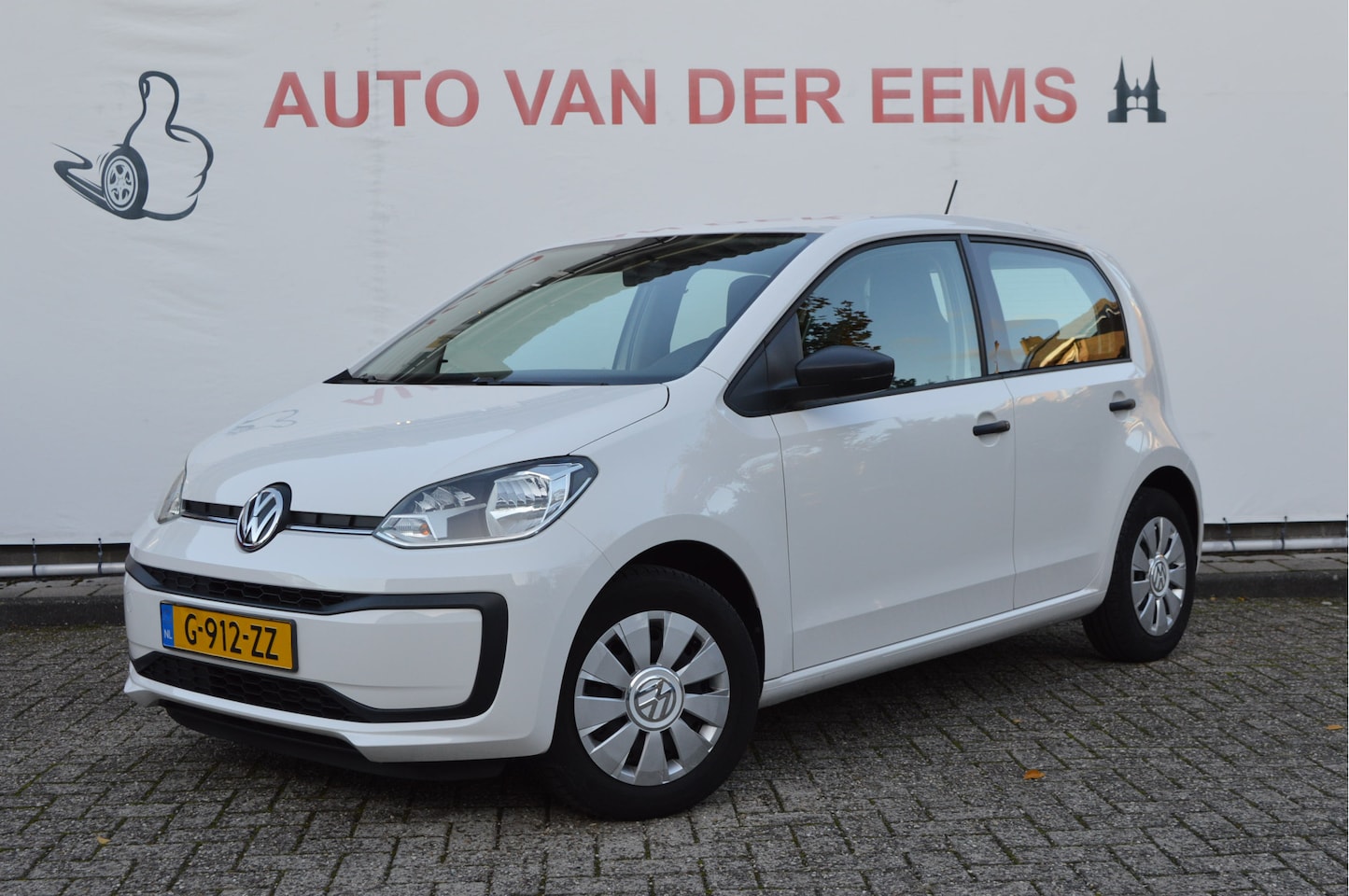 Volkswagen Up! - 1.0 BMT up! Nap / Airco / 5 deurs / Centr.lock - AutoWereld.nl