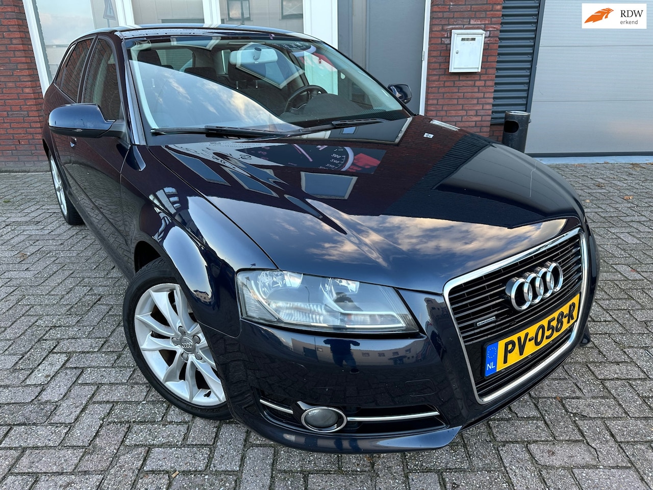 Audi A3 Sportback - 2.0 TFSI Ambition / 5DRS / Clima / AUT / 17 inch - AutoWereld.nl