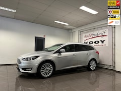 Ford Focus Wagon - 1.0 Titanium * Navigatie / Stoel- Stuurverwarming / Camera / LM Velgen