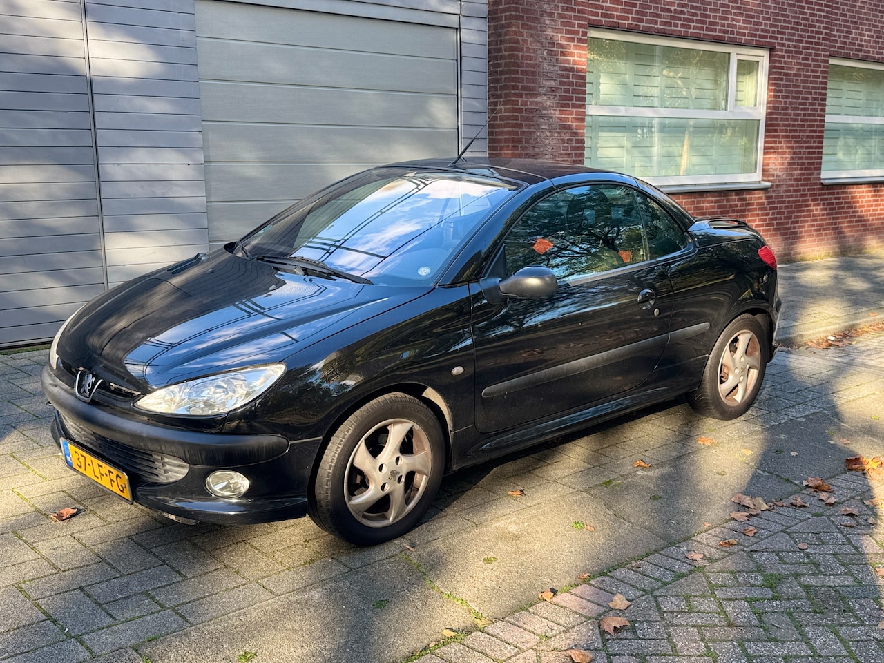 Peugeot 206 CC - 1.6-16V Premium - AutoWereld.nl