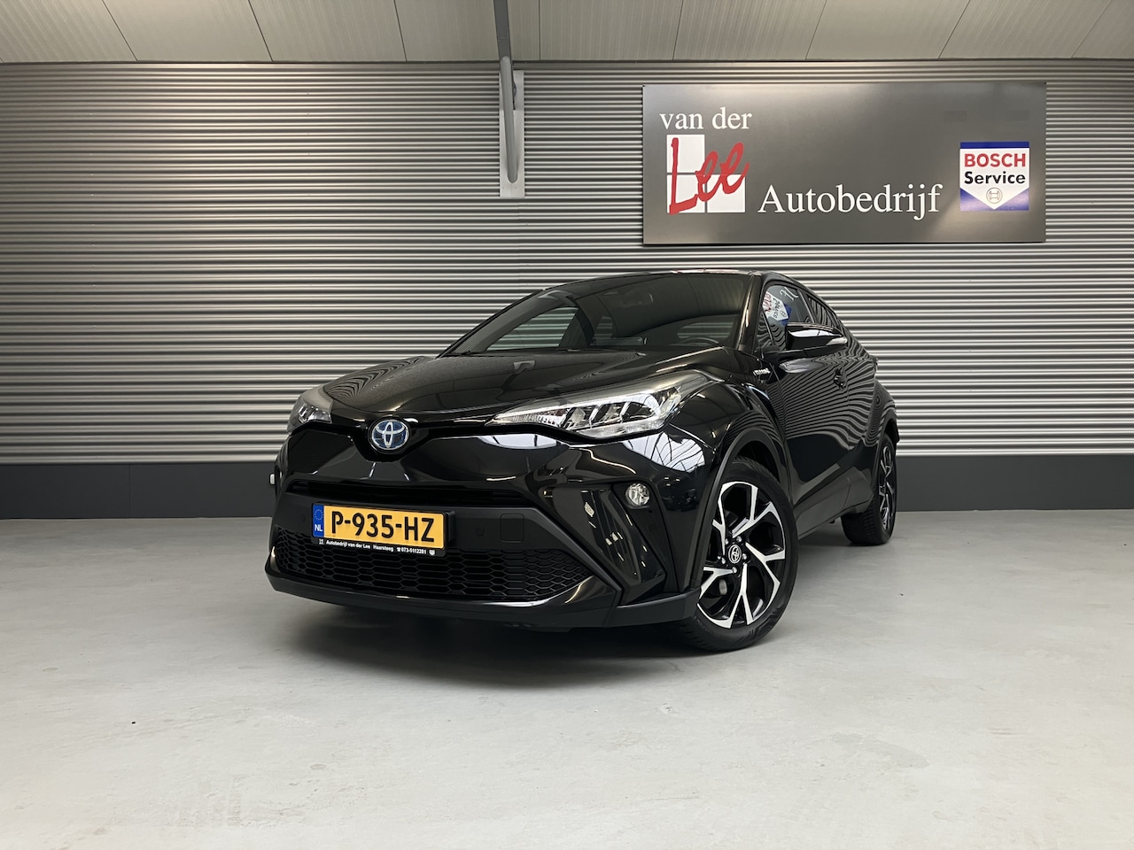 Toyota C-HR - 1.8 HYBRID/PDC V+A/BLIND SPOT/CAM/LED/KEY-LESS/ENZ - AutoWereld.nl