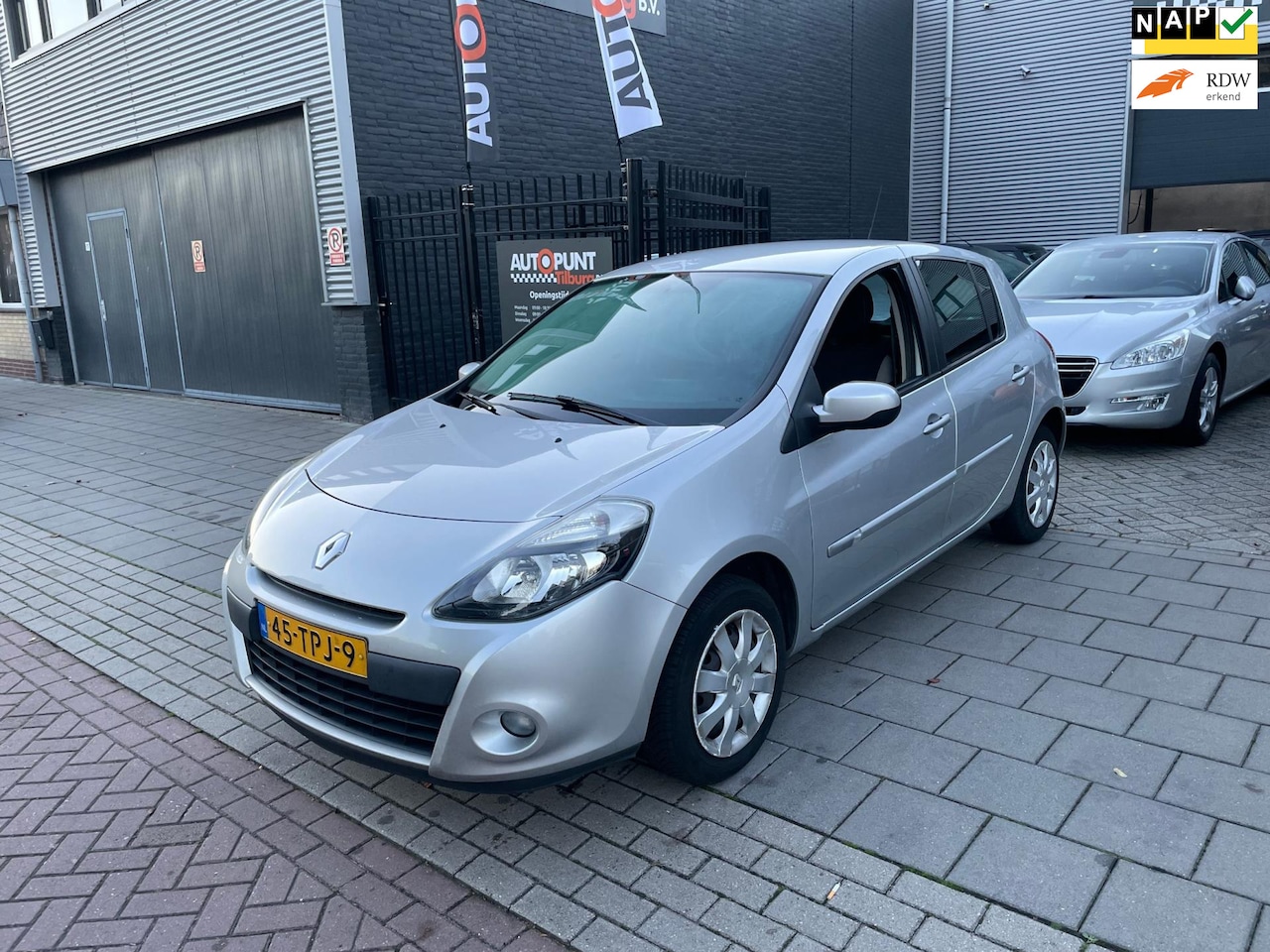 Renault Clio - 1.2 Authentique 2e Eigenaar! Trekhaak Airco NAP APK - AutoWereld.nl