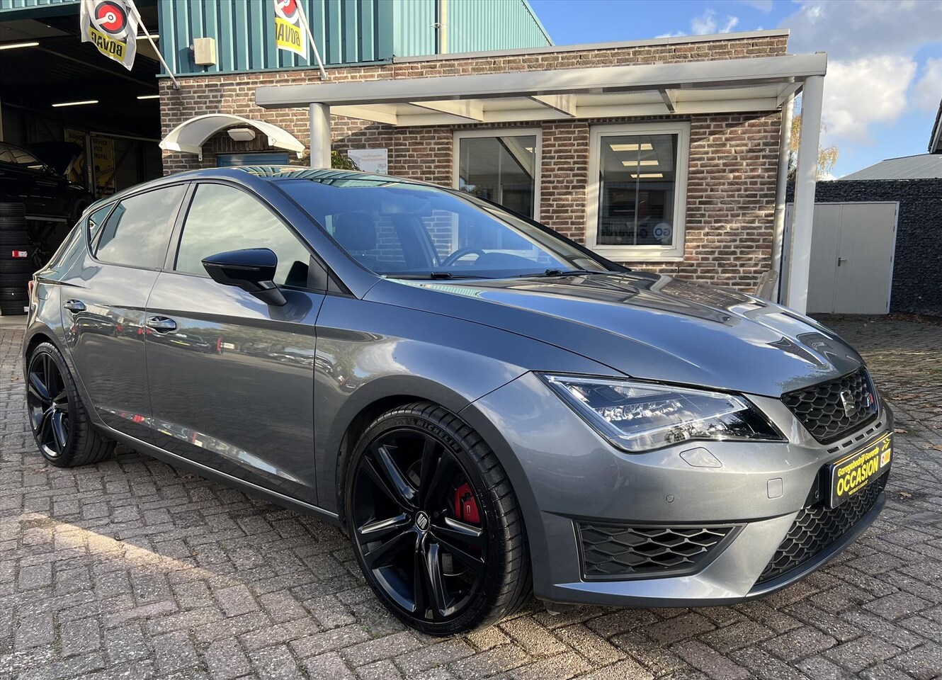 Seat Leon - Cupra 2.0TSI DSG, 280PK, NAP, LED, 5DRS NWST - AutoWereld.nl