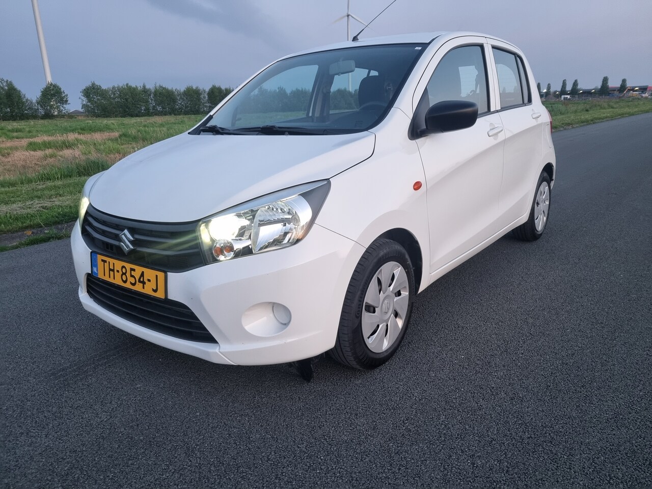 Suzuki Celerio - 1.0 Dynamic lange apk , start stop , airco - AutoWereld.nl