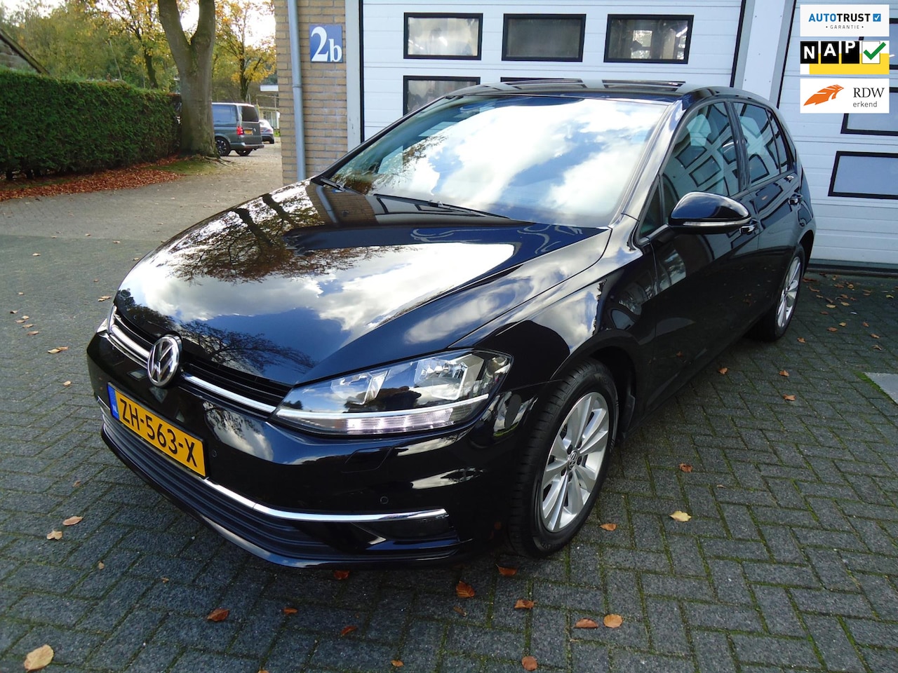 Volkswagen Golf - 1.0 TSI Comfortline 1.0 TSI Comfortline - AutoWereld.nl