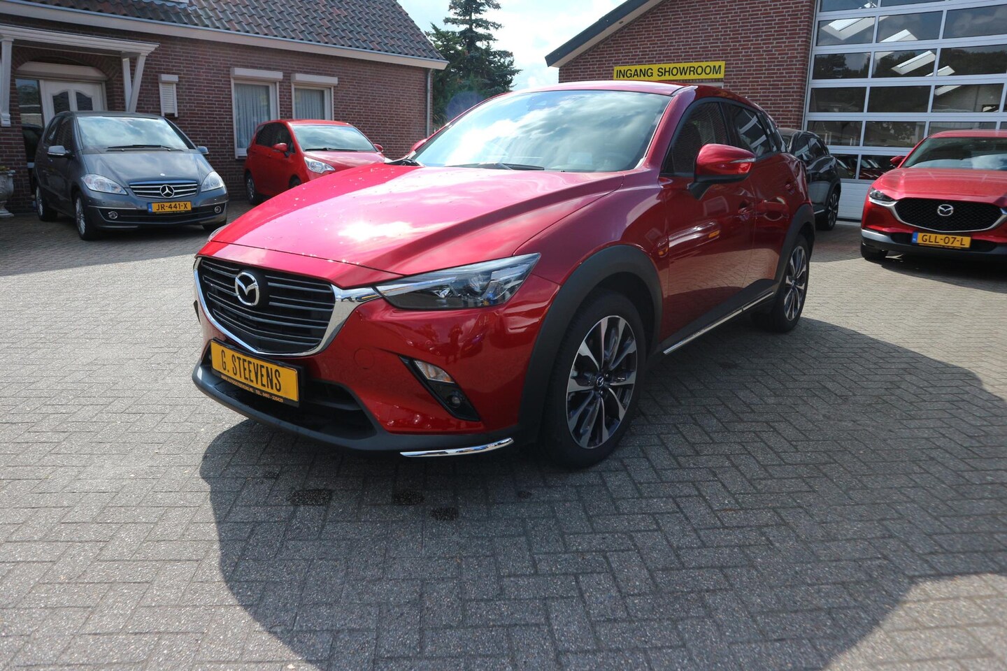 Mazda CX-3 - 2.0 SkyActiv-G 121 Luxury Navigatie,Carplay - AutoWereld.nl