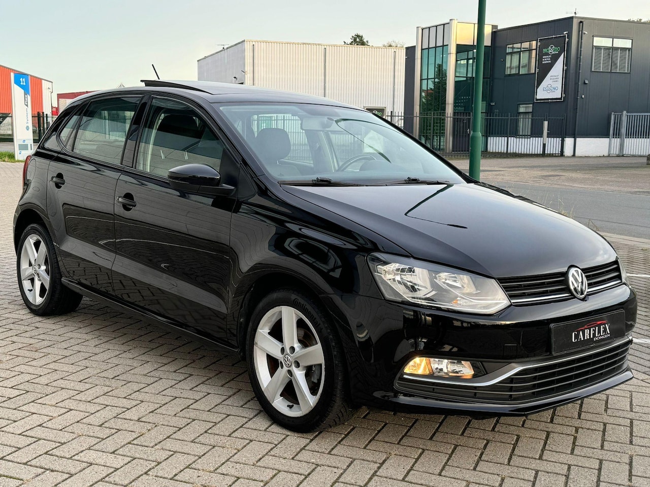 Volkswagen Polo - 1.2 TSI Highline Dak/Airco/Navi - AutoWereld.nl