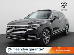 Volkswagen Touareg - 3.0 TSi eHybrid Elegance 4MOTION 340PK DSG Panoramadak, trekhaak, 360 gr. camera, leder, s