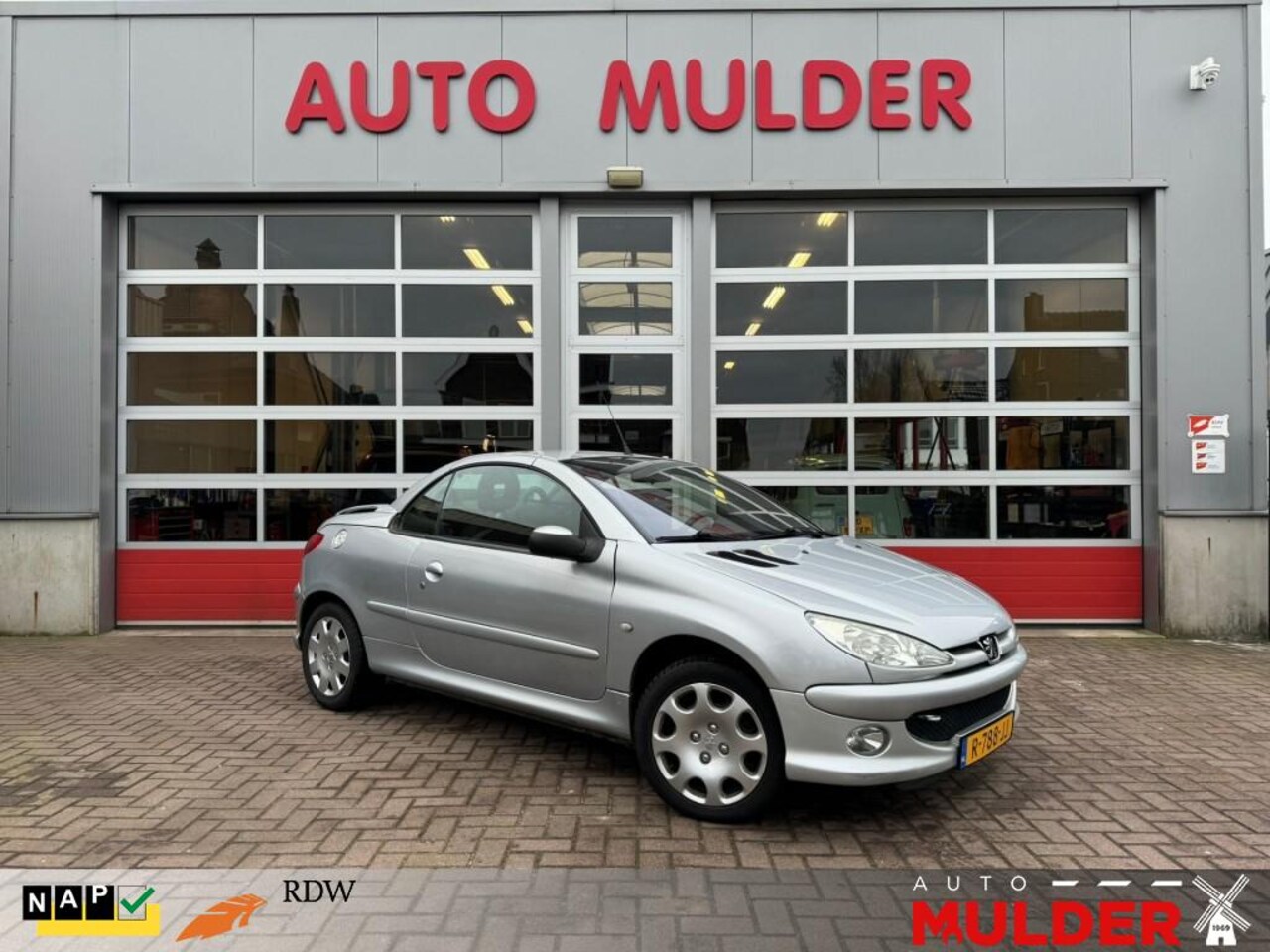 Peugeot 206 - CC 1.6-16V / AIRCO / NAP / RIJKLAAR! - AutoWereld.nl