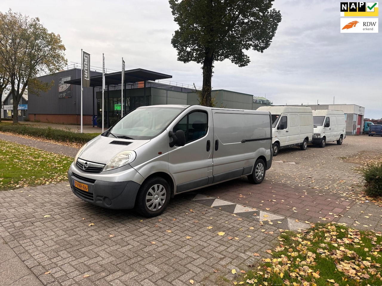 Opel Vivaro - 2.0 CDTI L2H1 DC. Airco.Airco - AutoWereld.nl