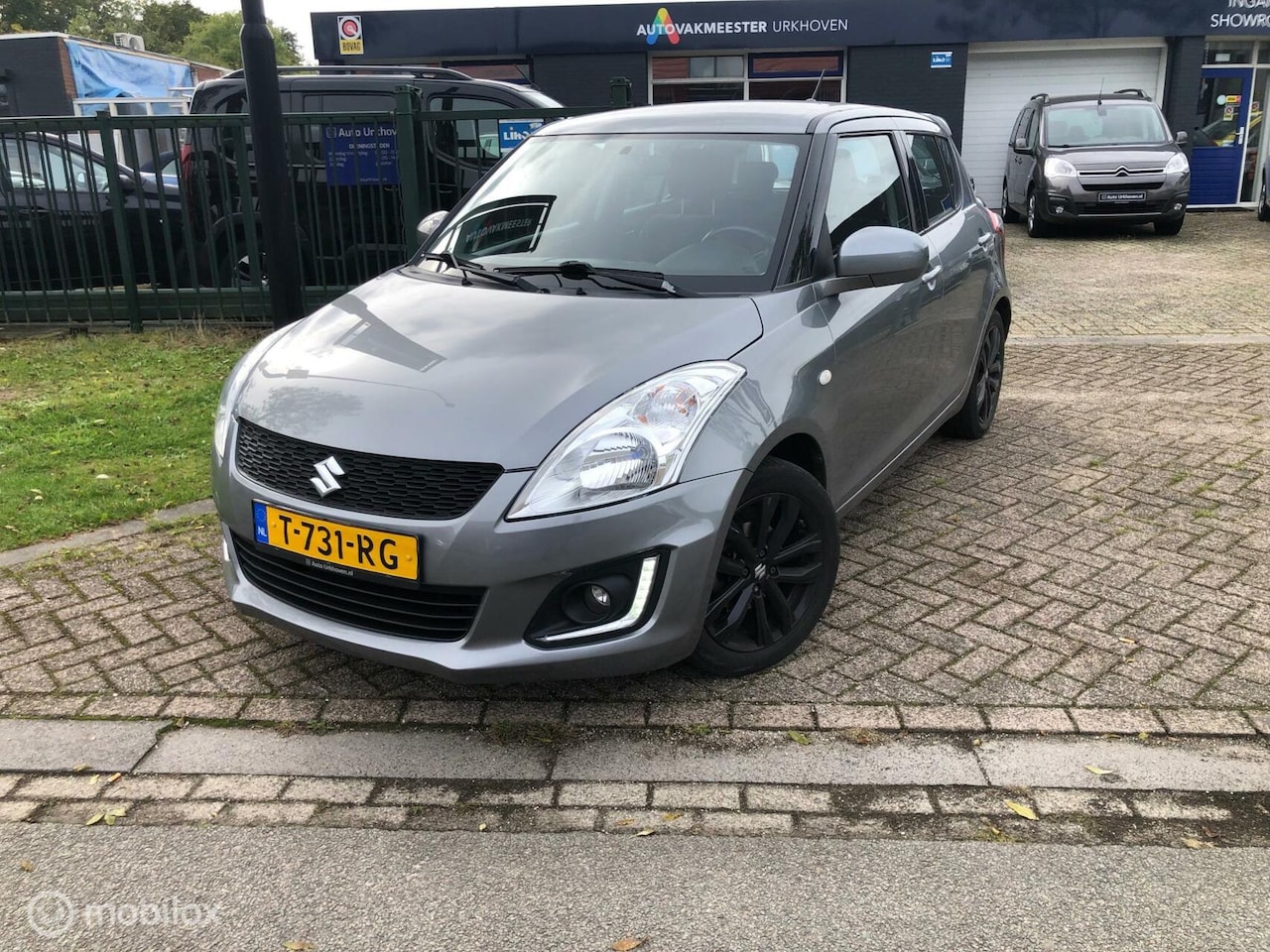 Suzuki Swift - 1.2/CARPLAY/NAVI/CAMERA/6-24 MND GARANTIE MOGELIJK - AutoWereld.nl