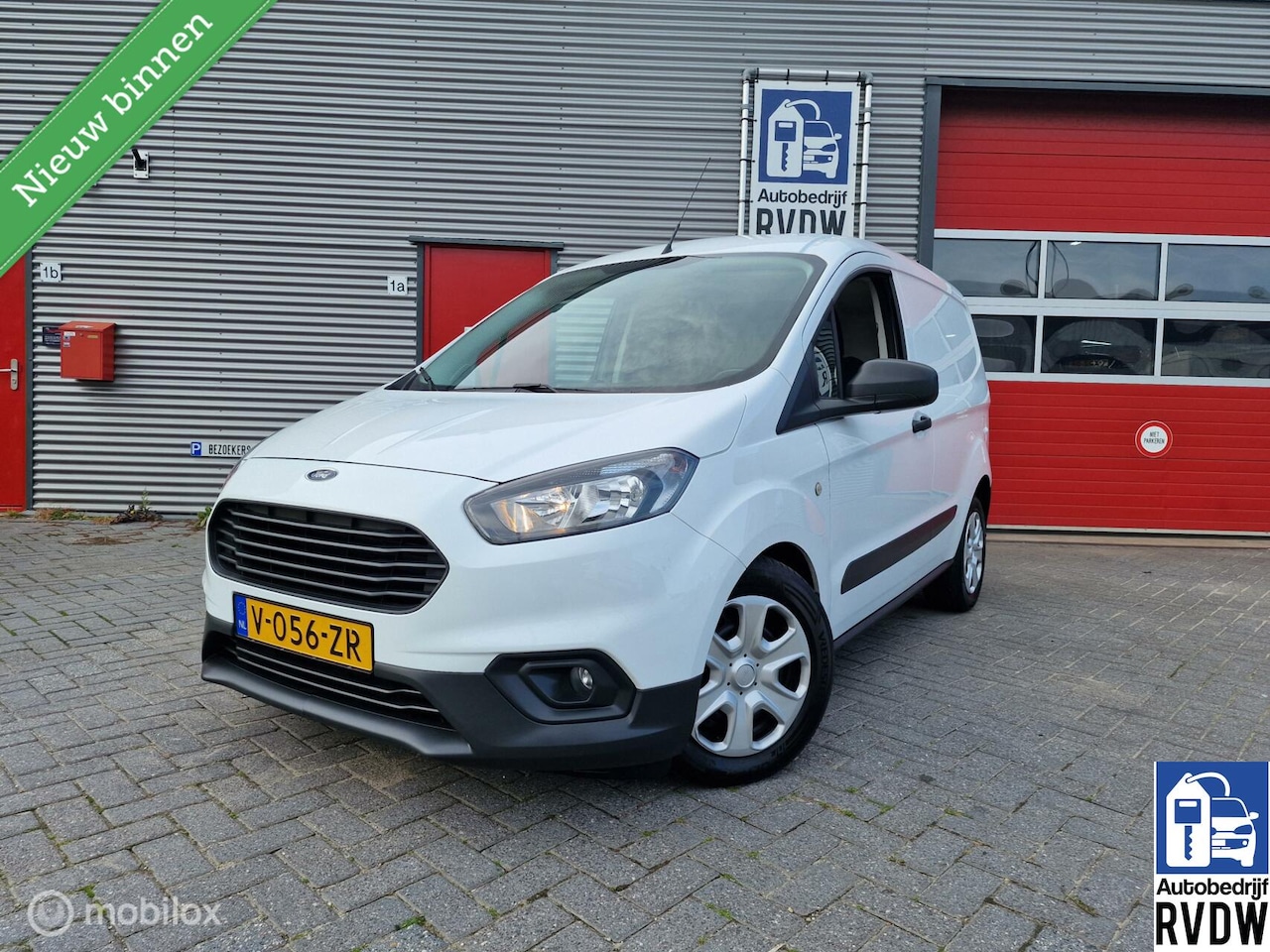 Ford Transit Courier - 1.5 TDCI Limited 1.5 TDCI Limited - AutoWereld.nl