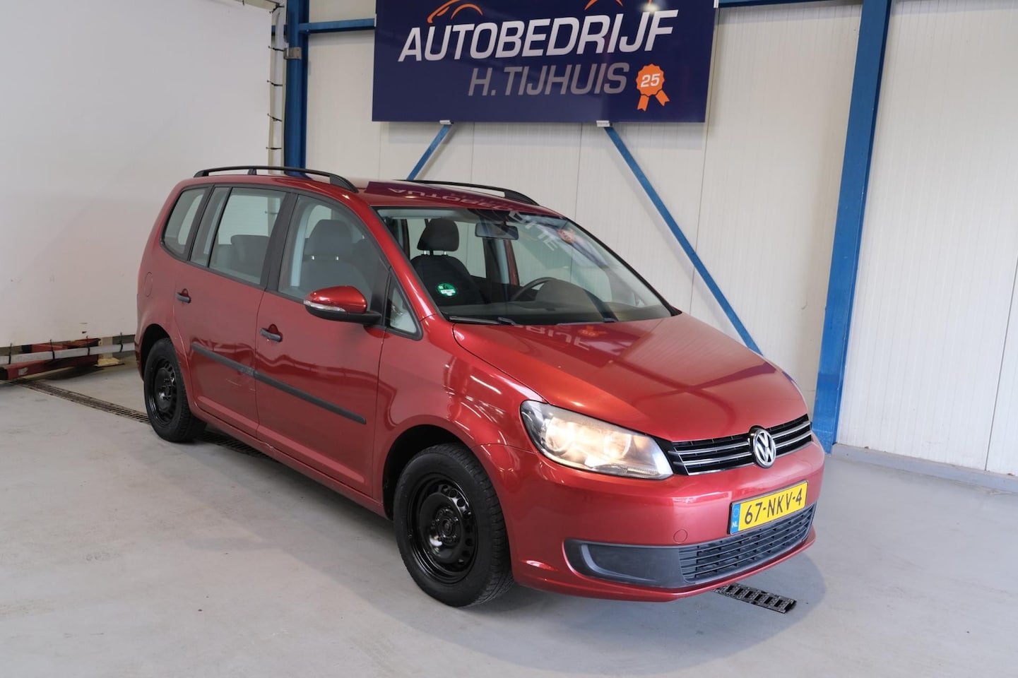 Volkswagen Touran - 1.2 TSI BlueMotion - N.A.P. Airco, Cruise, Trekhaak. - AutoWereld.nl