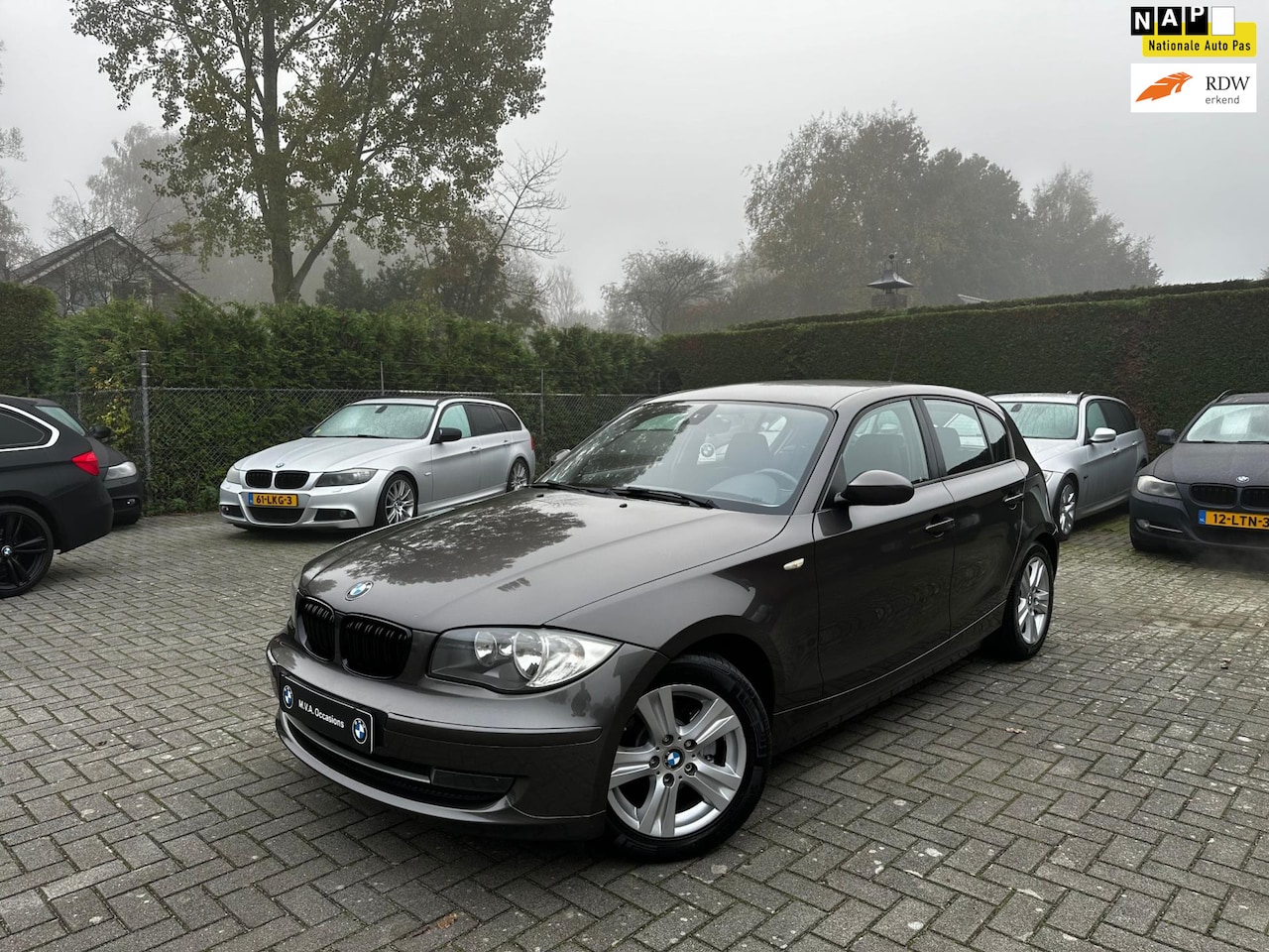 BMW 1-serie - 116i Business Line|Nwe Ketting|Airco|Cruise control|Nette staat.. - AutoWereld.nl