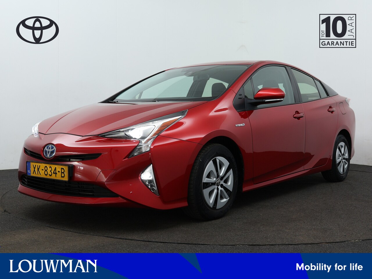 Toyota Prius - 1.8 Hybrid Dynamic | Trekhaak | Navigatie | Head-up Display | Parkeersensoren | - AutoWereld.nl